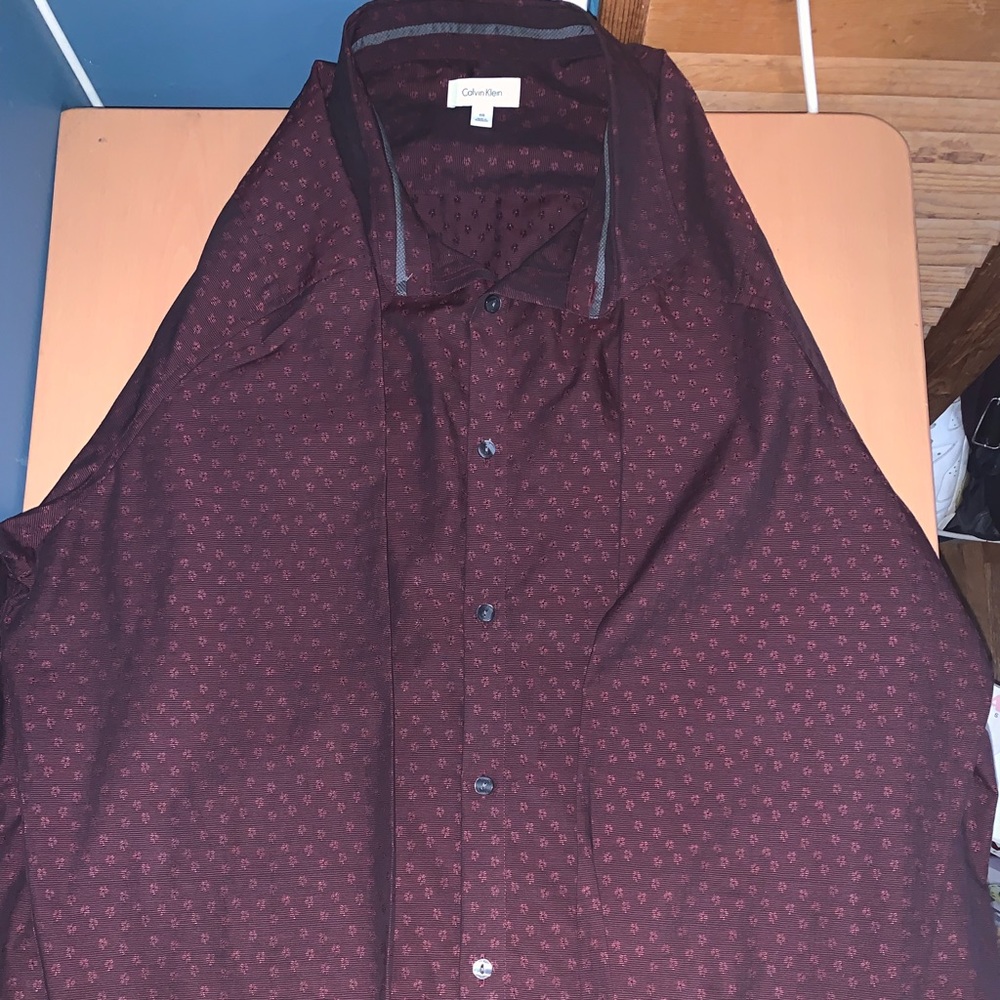 Calvin  Klein button down patterned dress shirt